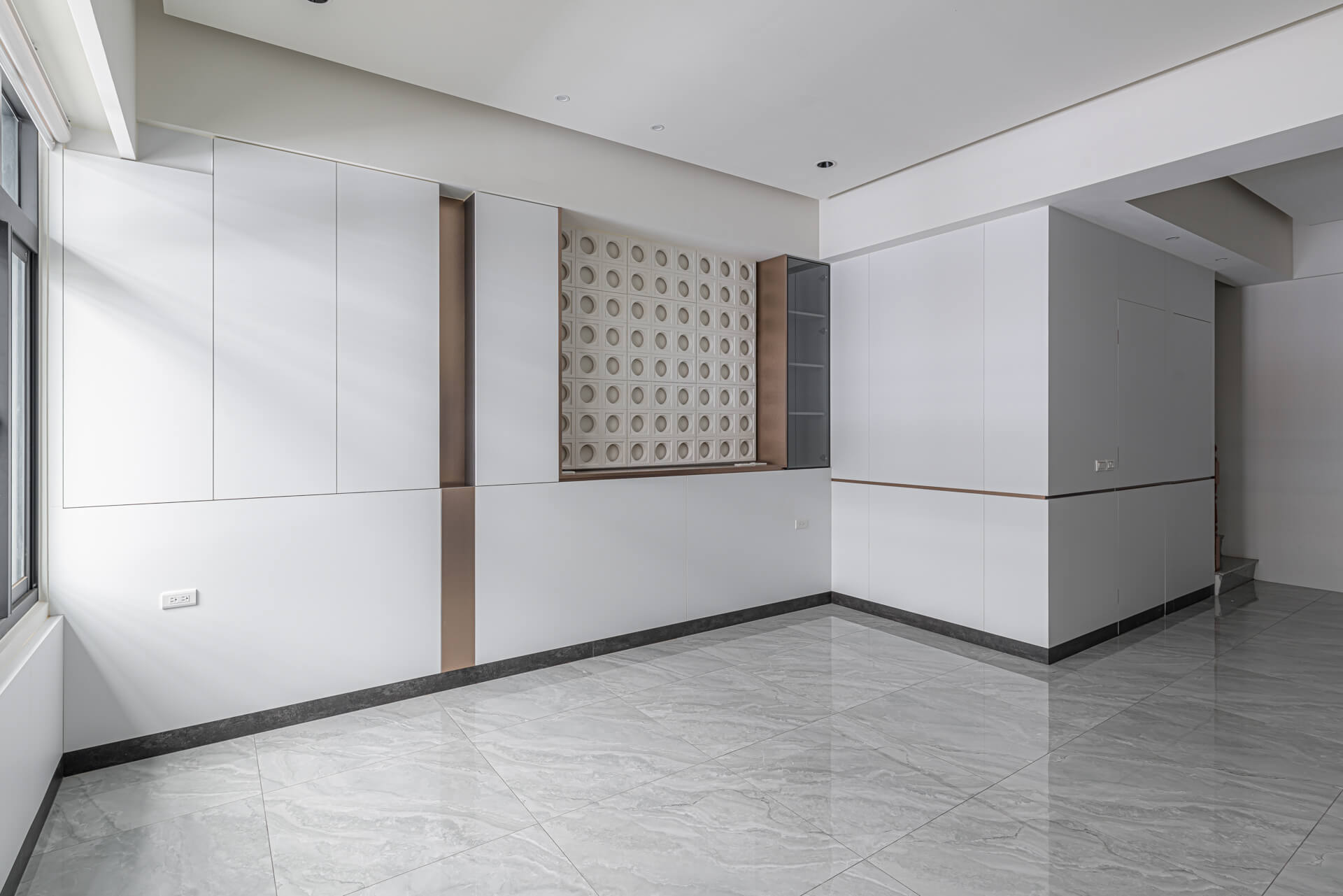 靜寓近心客廳白色空間全景